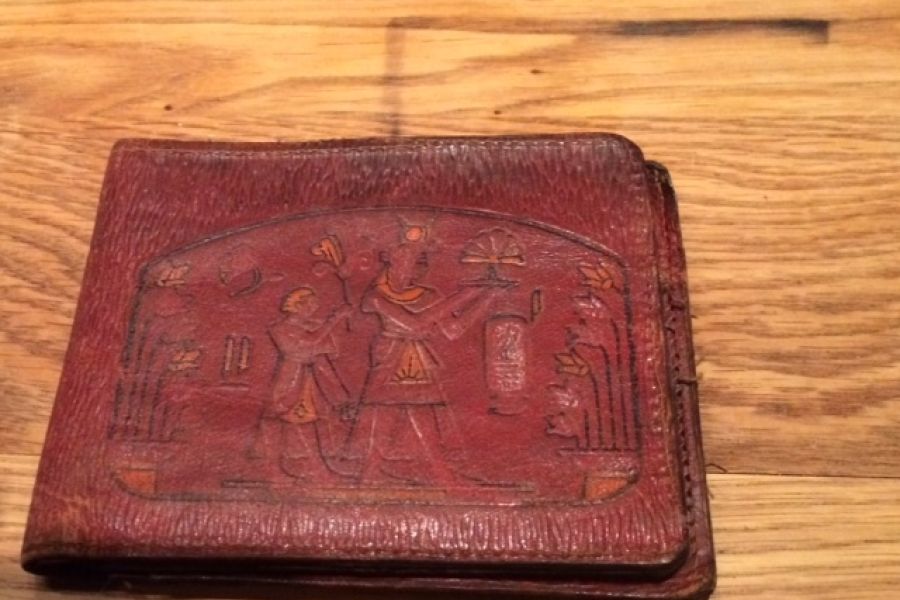 Rode portefeuille op de Tegelberg